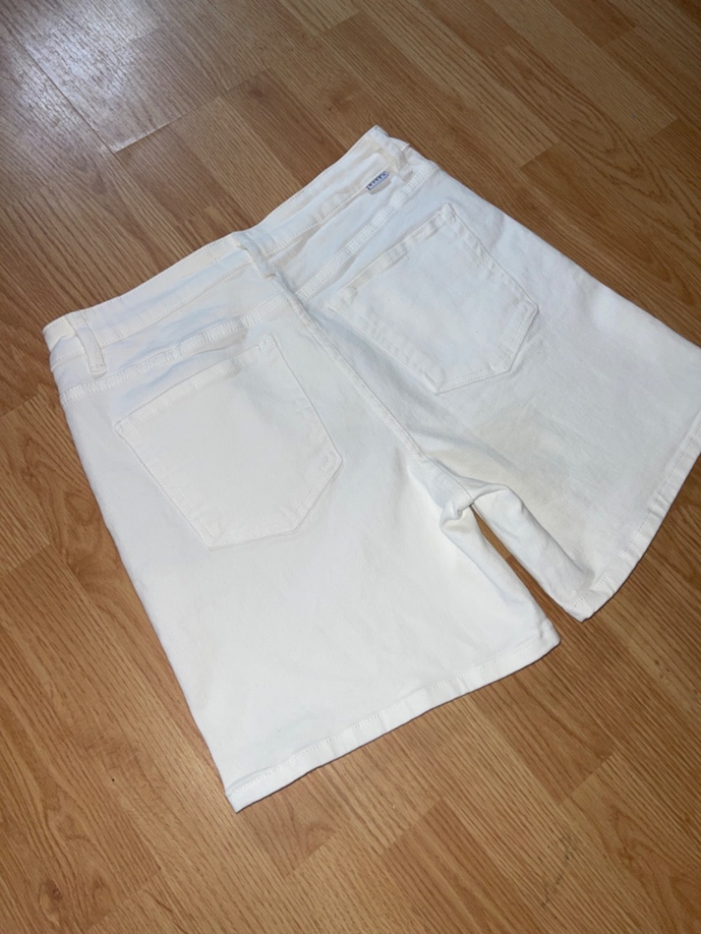 Risen White Tummy Control High Rise Bermuda Mid Length Denim Stretch Shorts Larg - Picture 7 of 11